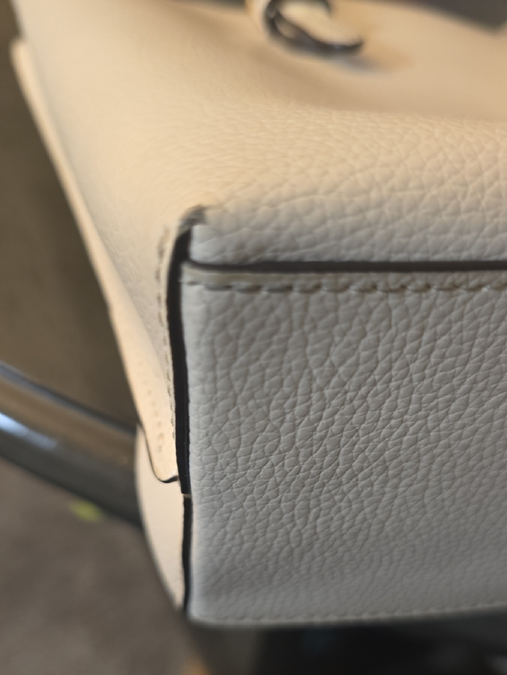 Coach - Picture 3 of 5